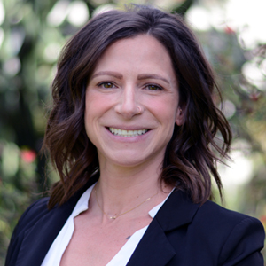 headshot of Dr. Lori Bednarchik