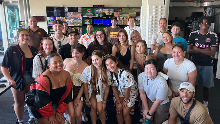 photo of JMS first-year students at behind-the-scenes-tour of Petco Park