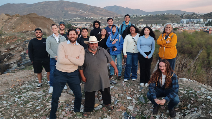 photo of SDSU students in trans border class