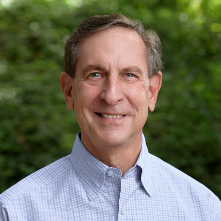 headshot of Scott Summerfield